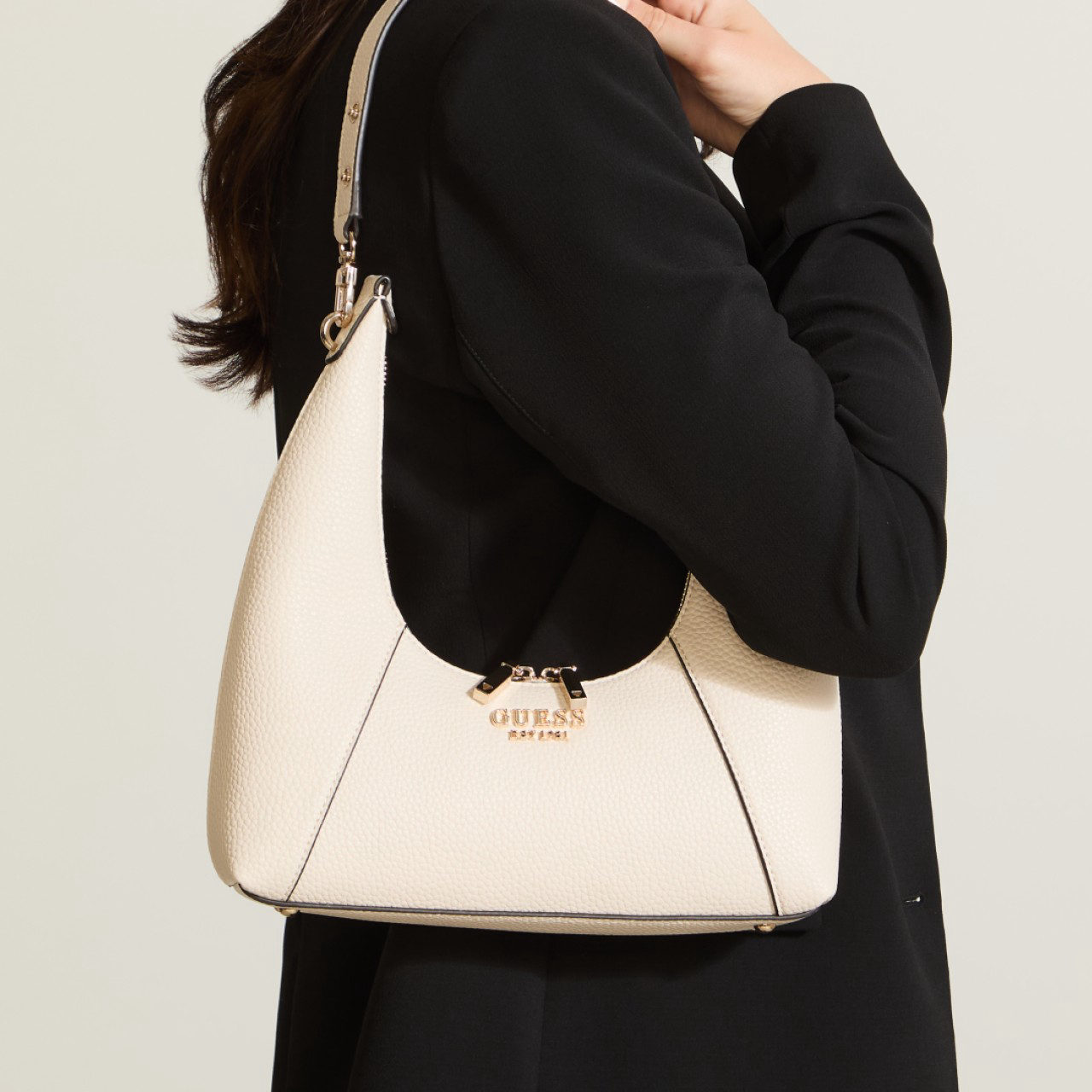 GUESS – End Of Season Event! icon